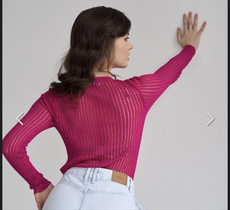 Лонгслів Напівпрозорий лонгслів , ажурної в'язки в кольорі magenta