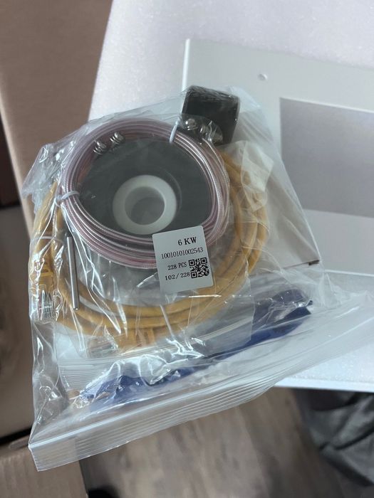 Гібридний інвертор DEYE SUN-6K-SG05LP1-EU 6 кВт | Оригінал | Wi-Fi