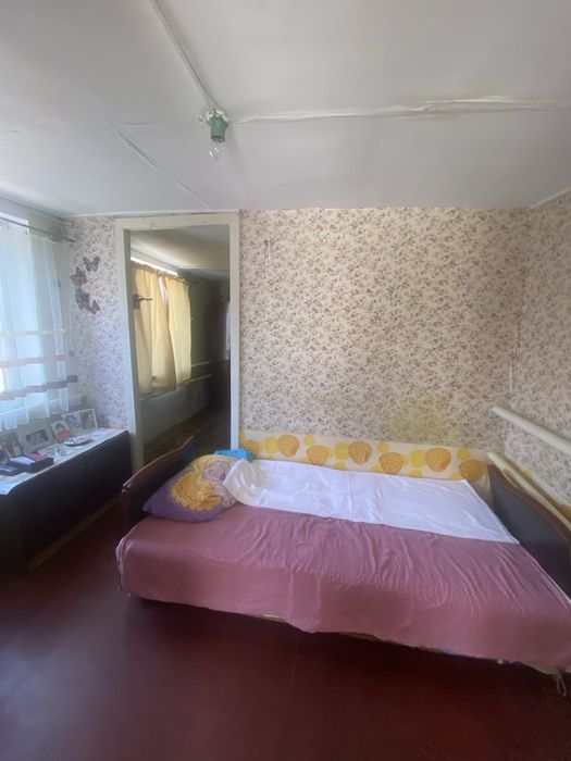 Продаж. 1/2 будинку в тихому центрі ( район Астри)