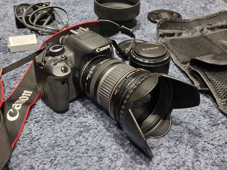 Kit Canon 650D + Lentes 10-22mm e 50mm + Acessórios