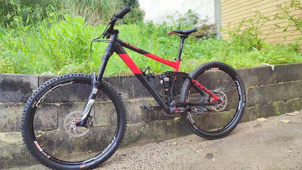 Bicicleta Enduro Cube Stereo Race 160 - Shimano XT