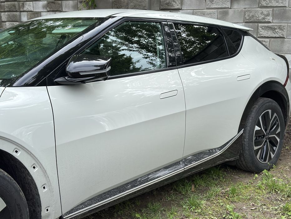 Двері передні ліві Kia EV6 Кіа ЕВ6 ідеальний стан
