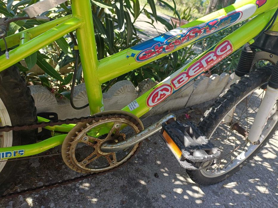 Bicicleta.                .