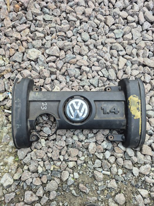 Кришка двигуна гольф 1.4
