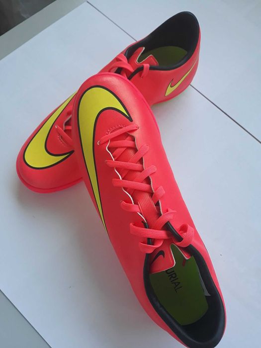 Sapatilhas de Futsal Nike Mercurial Victory n.º 40