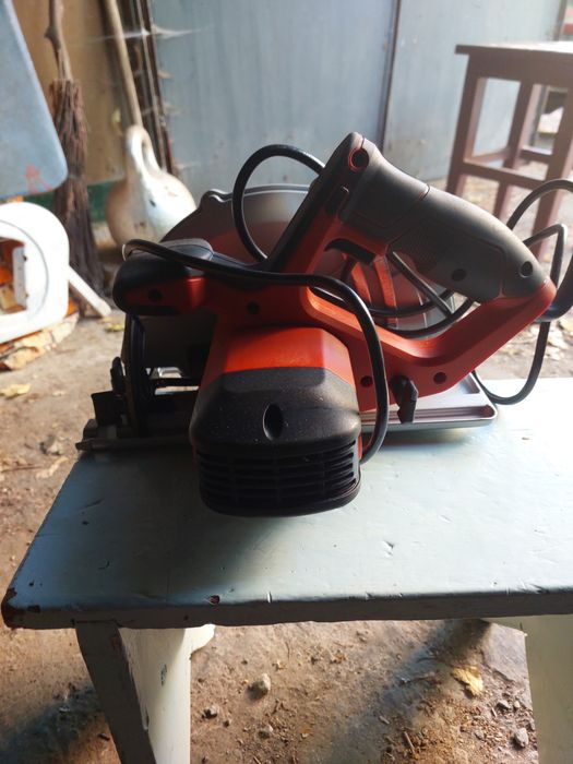 Пила дискова Einhell TC-CS 1410