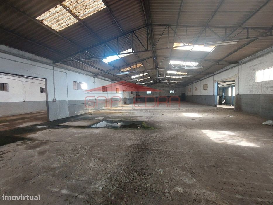 Armazém industrial Mangualde Viseu com 1897 m2 mais 5 000 m2 terreno