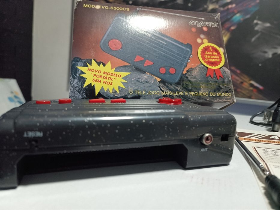 Consola de jogos portátil retro