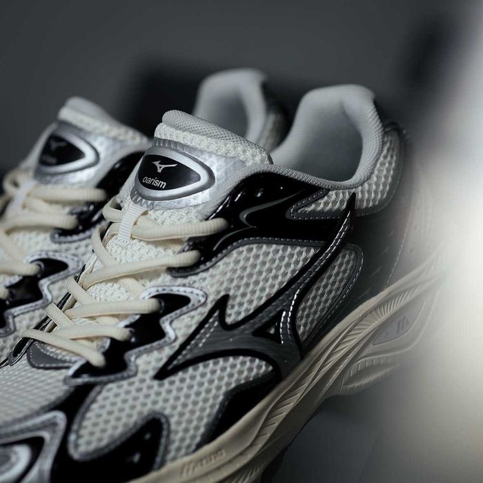 Кросівки Mizuno Racer S White Beige (41, 42)