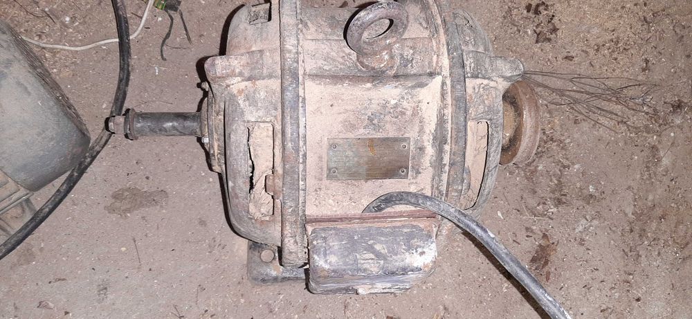 ZABYTKOWY Silnik elektryczny AEG AVDD 22/4