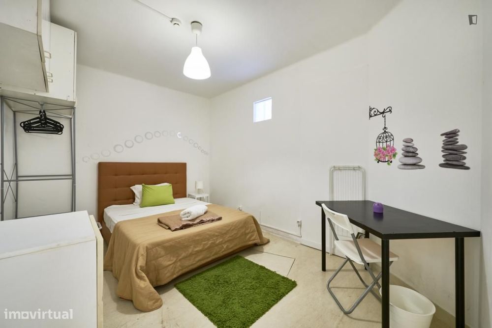 Quarto - localizado em Saldanha Lisbon