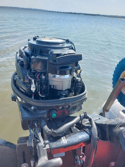 Продаю готовый комплект для рыбалки лодка, мотор, эхолот,лафет