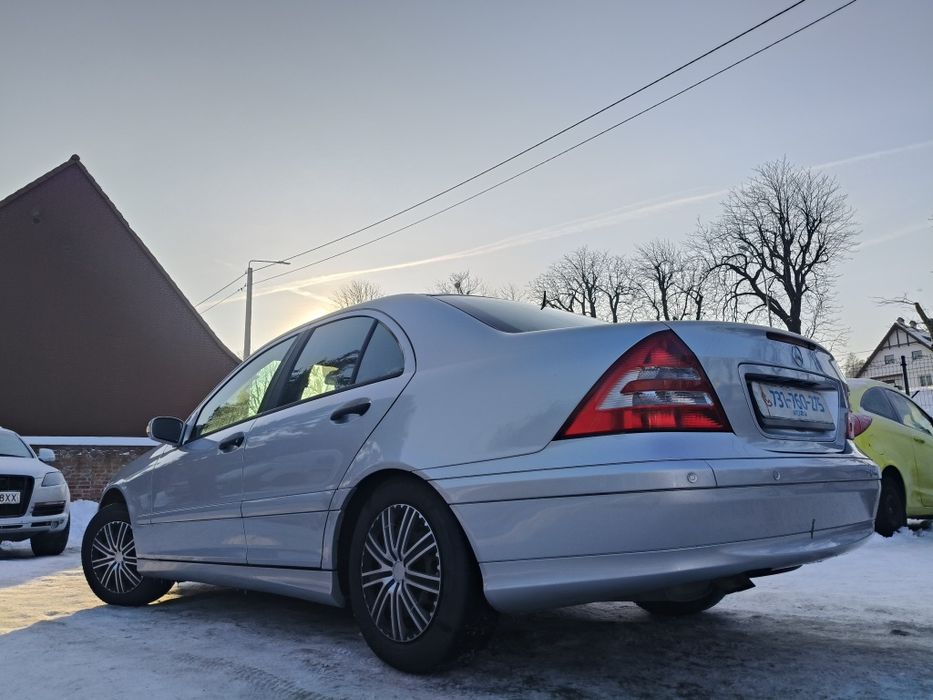 Mercedes Benz C klasa 1.8 benzyna kompresor// super stan// 2006 okazja