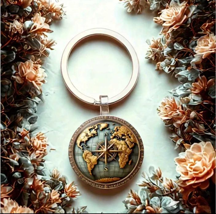 Брелок у формі компасу з дизайном глобуса