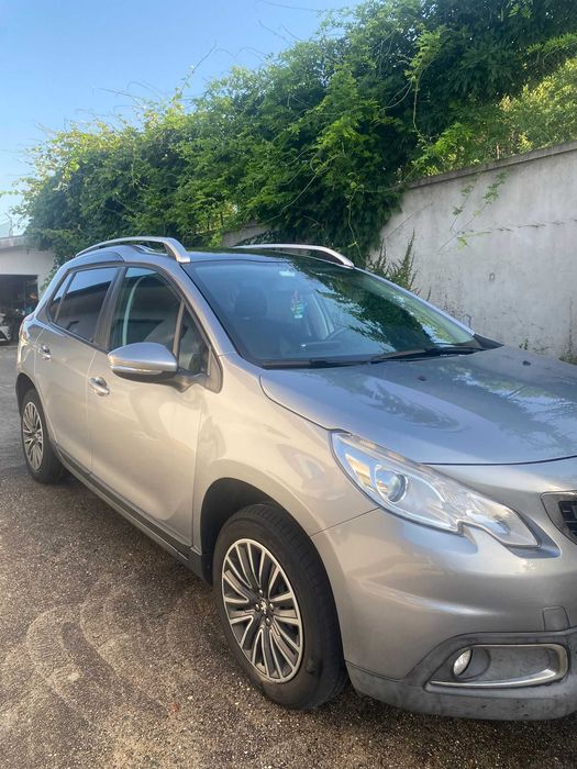 Peugeot 2008 PureTech 110 Allure