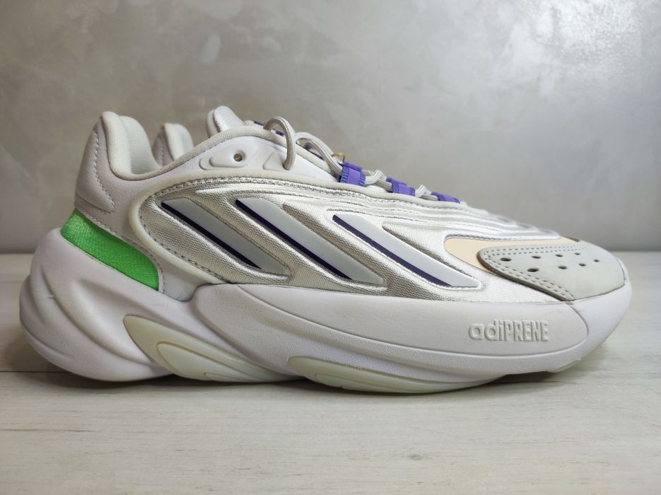 Кросівки adidas ozelia originals
