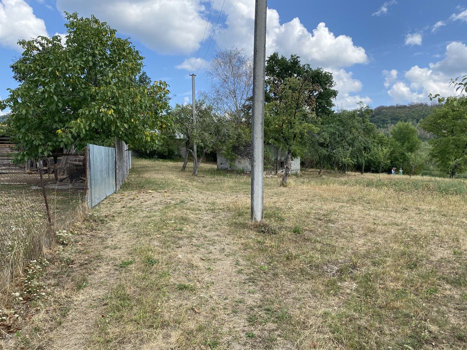 Продам 42 сотки в гірській місцевості, Бабичі (є будинок)