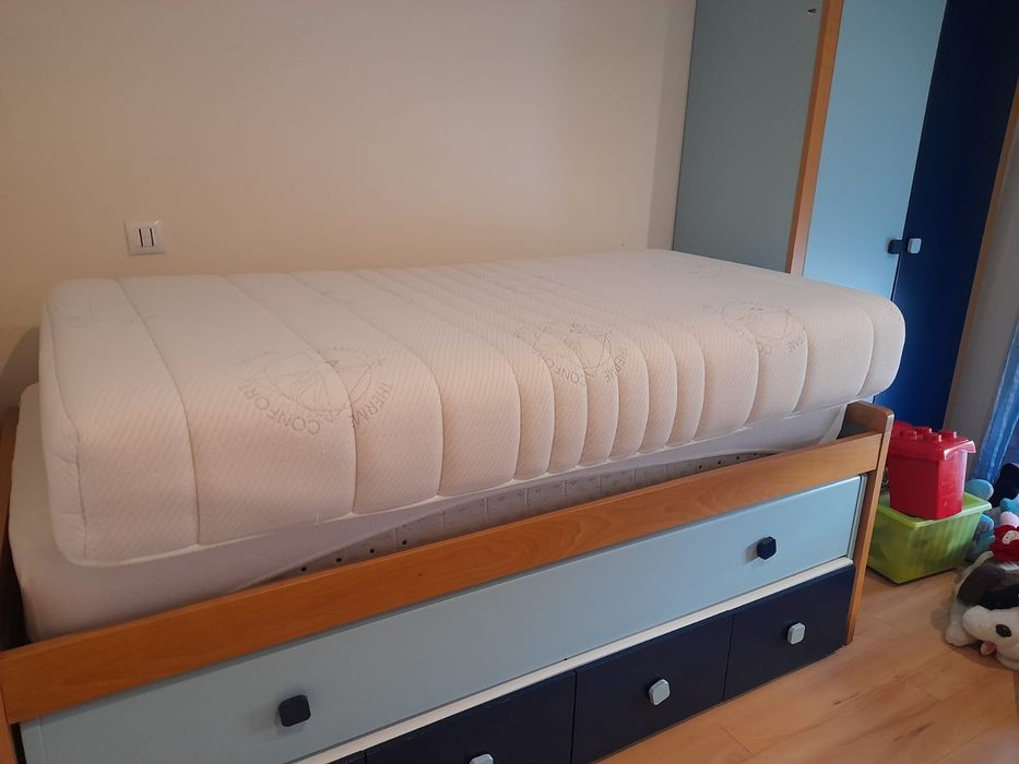 Colchão solteiro Colmed Biomedical