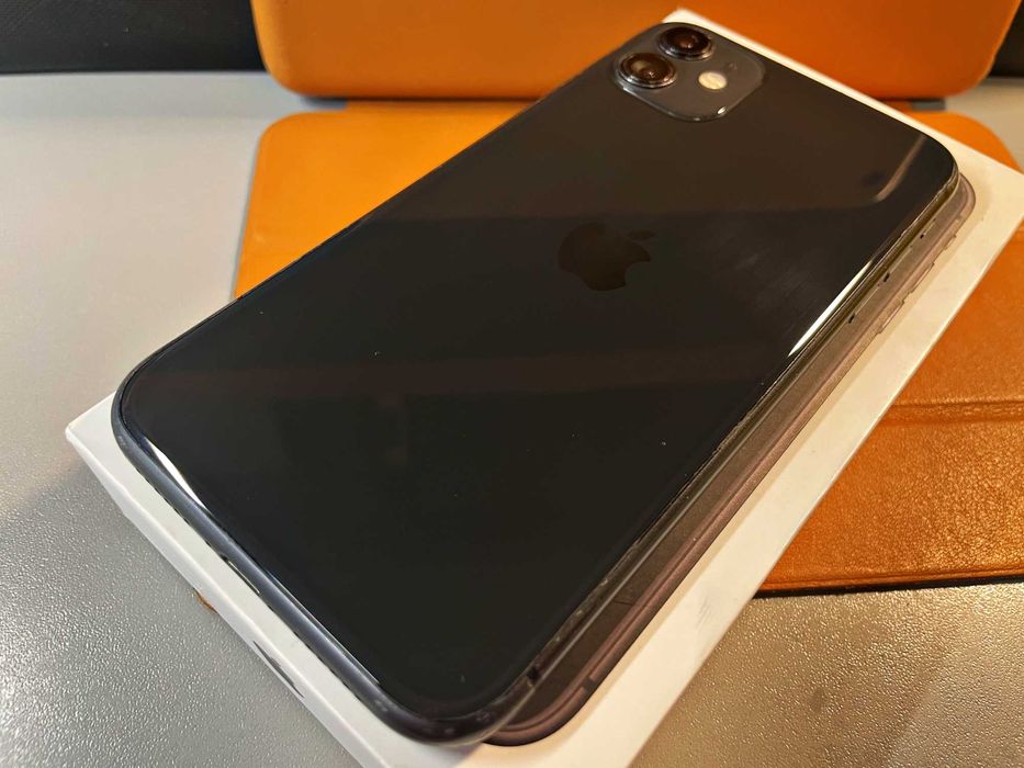 iPhone 11 128GB w dobrym stanie