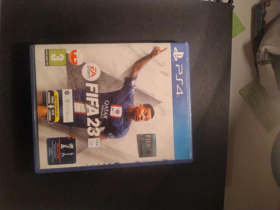 Sprzedam konsole PS4