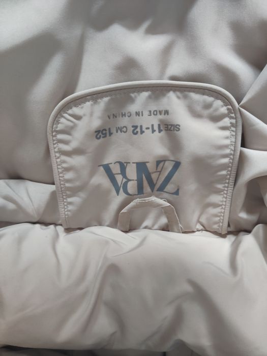 Зимній пуховик для дівчинки Зара