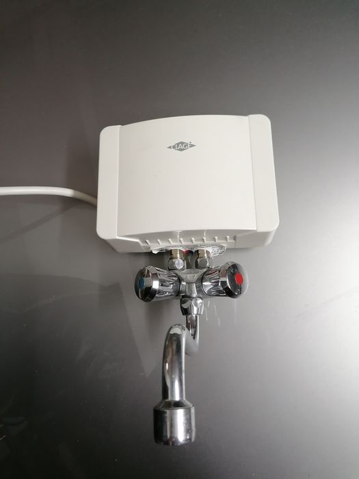 Torneira Elétrica Água Quente Sem Gás/ Esquentador, Outras vendas, à venda, Porto, 32982486
