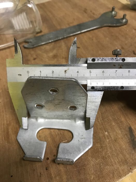 Крючек-кронштейн