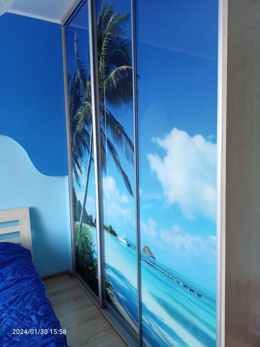 Dzwi do szafy przesuwnej z prowadnicą