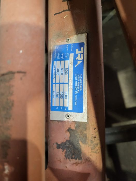 Osie hamowane  rolnicze nowe,niemieckie