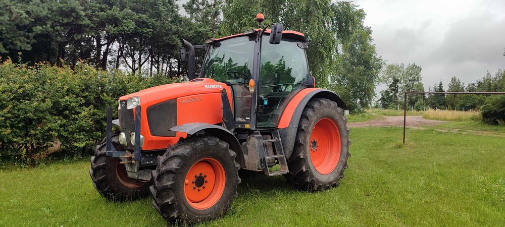 Ciągnik Kubota M135 GX