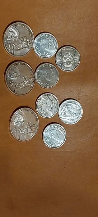 moedas de escudo em prata