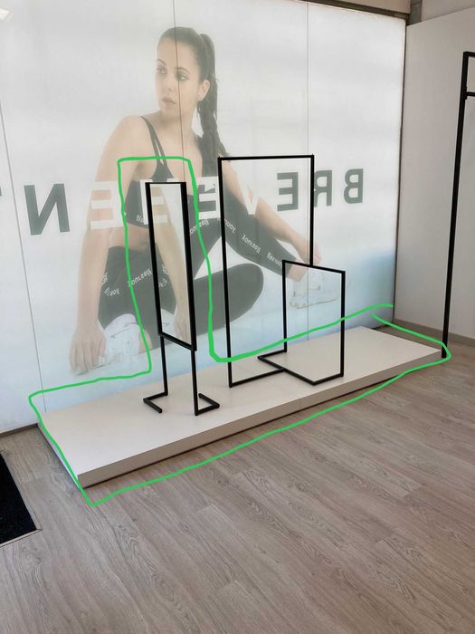 Mobiliário/decoração de loja de vestuário