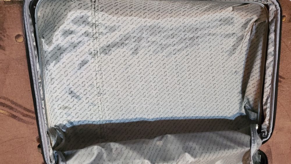 Чемодан Wings Большой