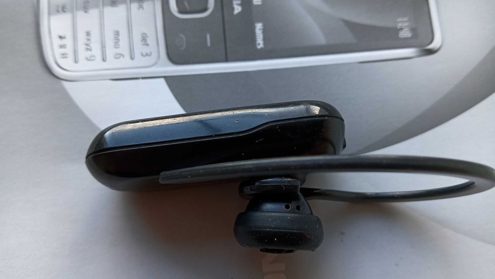 Bluetooth гарнитура Nokia BH-102 отлично работает