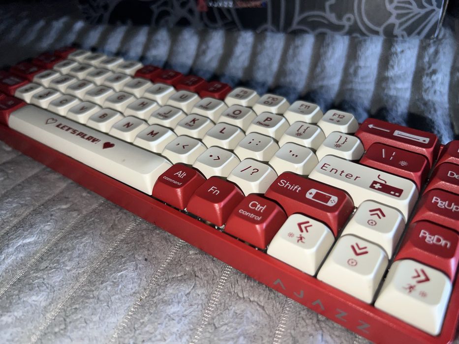 Ajazz ak680 (механічна клавіатура з преміум дизайном)