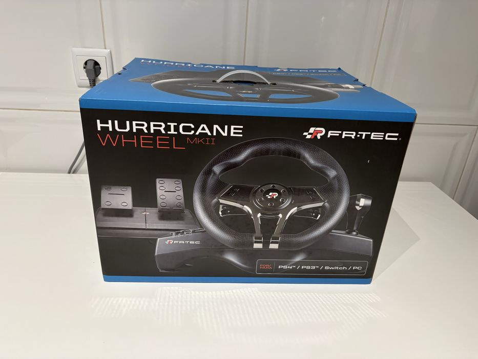 Volante com Pedais Hurricane Weel MKII FR TEC