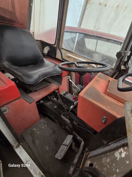 Traktor Hako pług