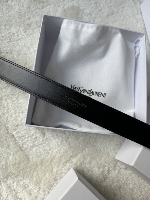Pasek YSL Saint Laurent, skora
