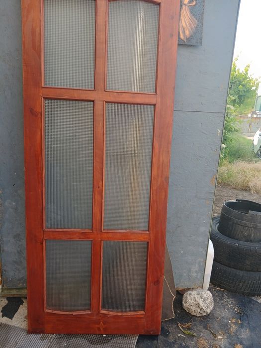 Двері з дерева , міжкімнатні