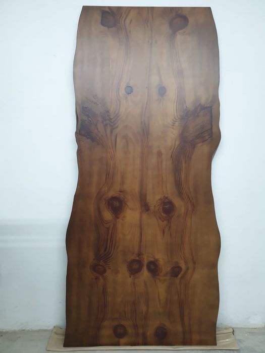 Mesa em madrira maciça - nova