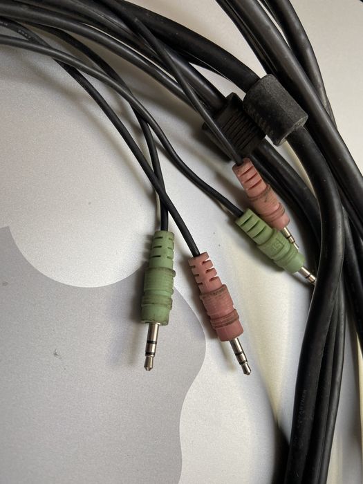 Mini KVM 2 Pc USB64752391251330125