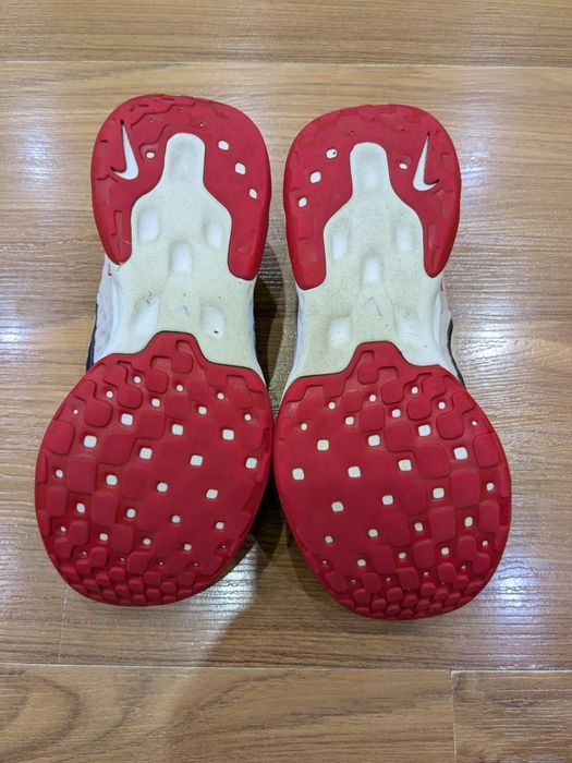 Кросівки жіночі Nike Renew Ride 3  (38-39 р)