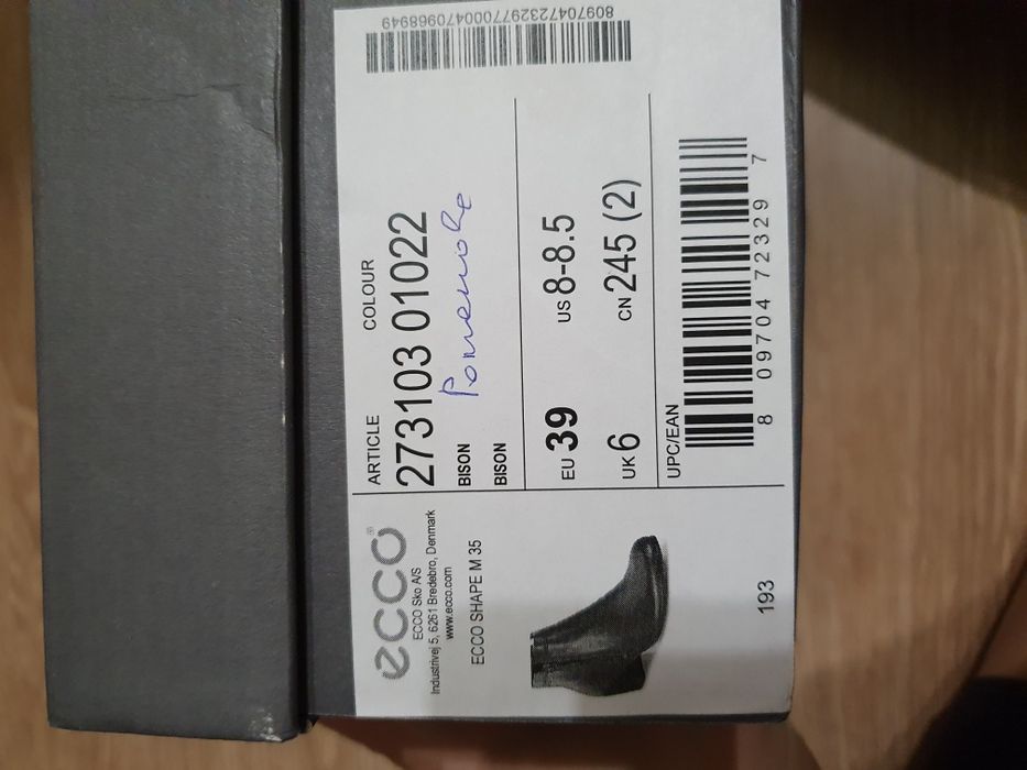 Ботинки ECCO, р.39, новые