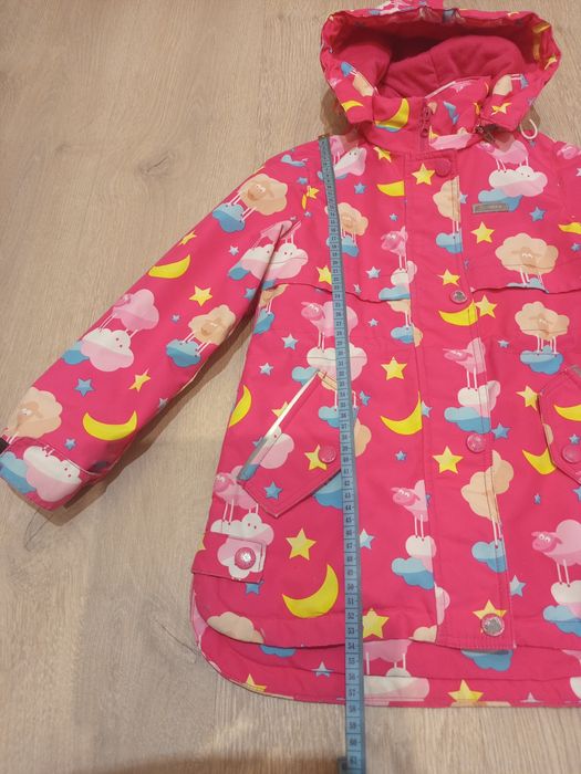 Куртка на девочку  110-120 рост