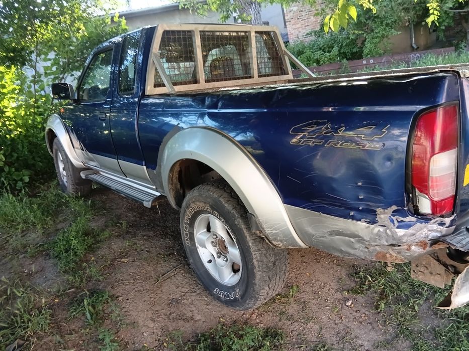 Продам  Nissan Navara