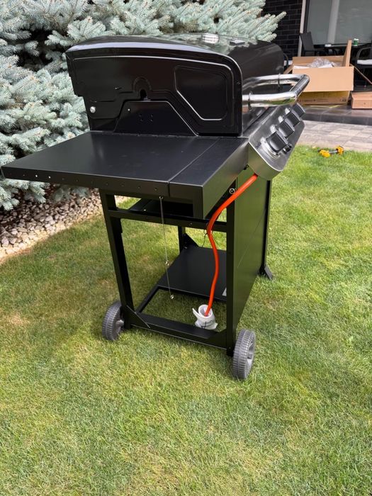 газовий гриль Char-Broil Performance Series 4-Burner