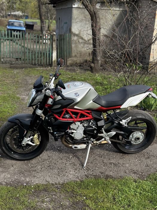 MV Agusta Brutale 800 обмін