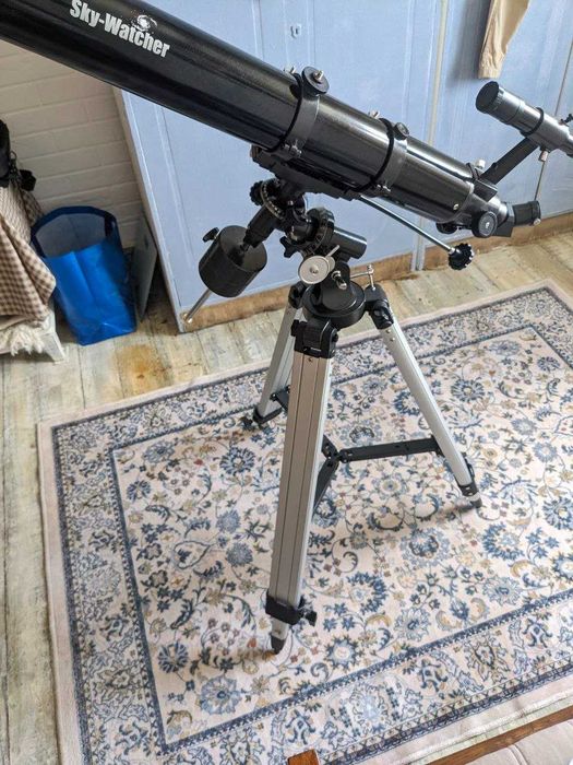 Телескоп Sky-Watcher 90/900 EQ рефрактор, монтировка, тренога