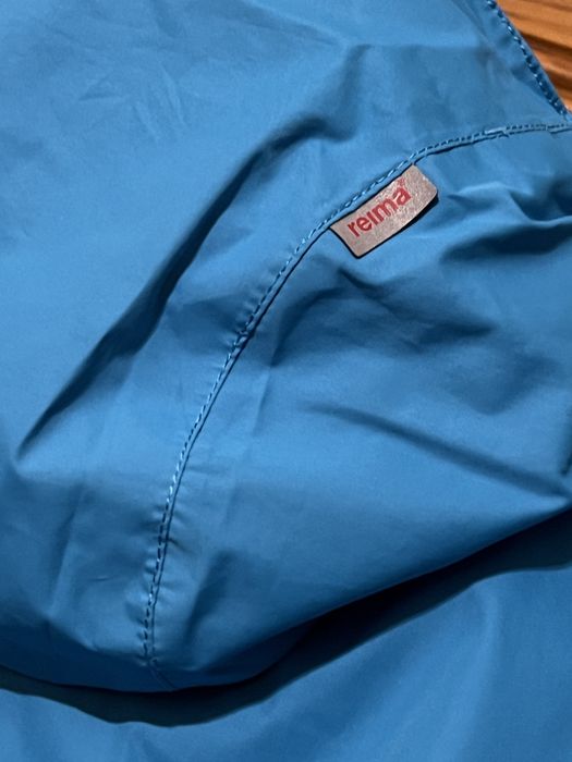 Курточка (ветровка