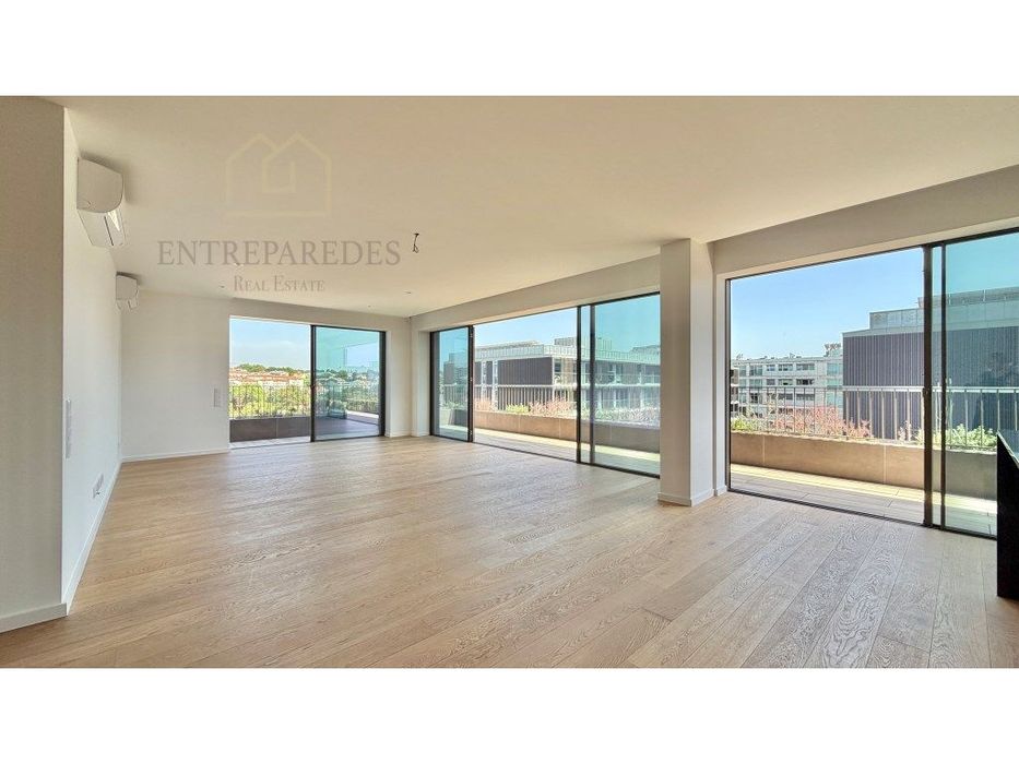Apartamento T4 penthouse/cobertura com garagem e varanda para compr...